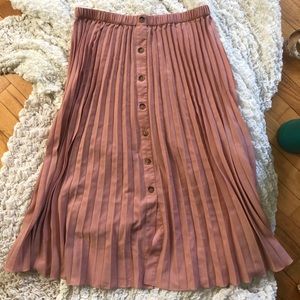Pink pleated maxi/midi skirt